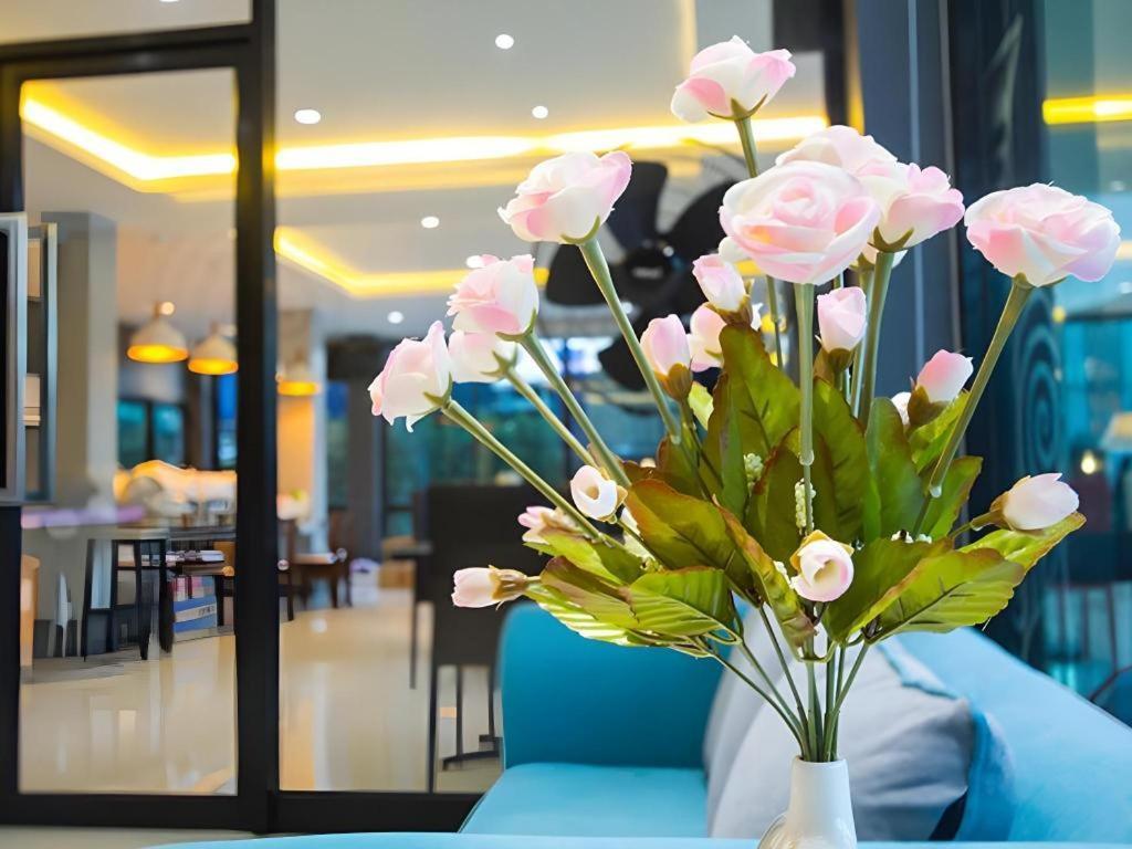 Udtel Boutique Hotel Udonthani Exterior foto